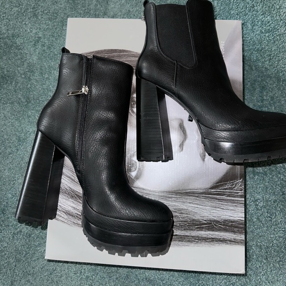 JLo ‘Margy’ Platform Booties - Picture 9 of 12